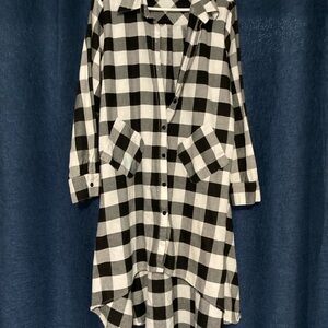 Chic Black and White Checkered High Low shirt Dress
